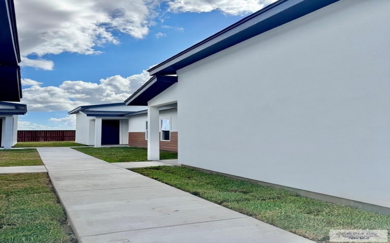 3532 HIDALGO CIR unit: 2, BROWNSVILLE, TX 78520, 2 Bedrooms Bedrooms, ,2 BathroomsBathrooms,Residential Multi Family,For Sale,3532 HIDALGO CIR unit: 2,0,29765594