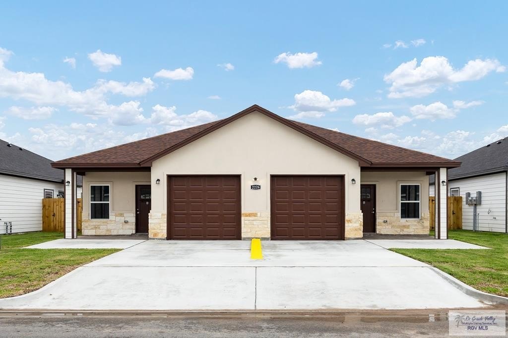 2226 N VALLEY CIRCLE unit: B, LA FERIA, TX 78559, 3 Bedrooms Bedrooms, ,2 BathroomsBathrooms,Residential Multi Family,For Sale,2226 N VALLEY CIRCLE unit: B,0,29765676