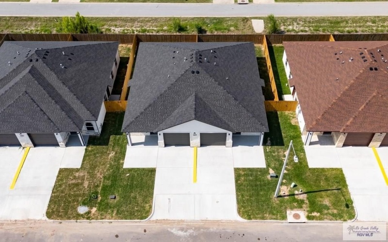 2328 N VALLEY CIRCLE unit: B, LA FERIA, TX 78559, 3 Habitaciones Habitaciones , ,2 BañosBaños,Residential Multi Family,En Venta,2328 N VALLEY CIRCLE unit: B,0,29765689