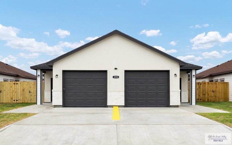 2526 N VALLEY CIRCLE unit: A, LA FERIA, TX 78559, 2 Habitaciones Habitaciones , ,2 BañosBaños,Residential Multi Family,En Venta,2526 N VALLEY CIRCLE unit: A,0,29765693