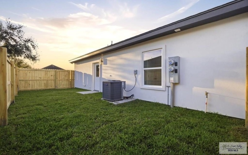 1604 CLINTON ST lot: 2, HARLINGEN, TX 78550, 3 Habitaciones Habitaciones , ,2 BañosBaños,Residential,En Venta,1604 CLINTON ST lot: 2,0,29770564