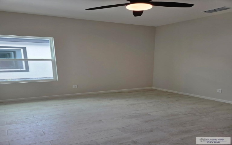 203 ROYAL PALM DR unit: D, MERCEDES, TX 78570, 3 Habitaciones Habitaciones , ,2 BañosBaños,Residential Multi Family,En Venta,203 ROYAL PALM DR unit: D,0,29772383