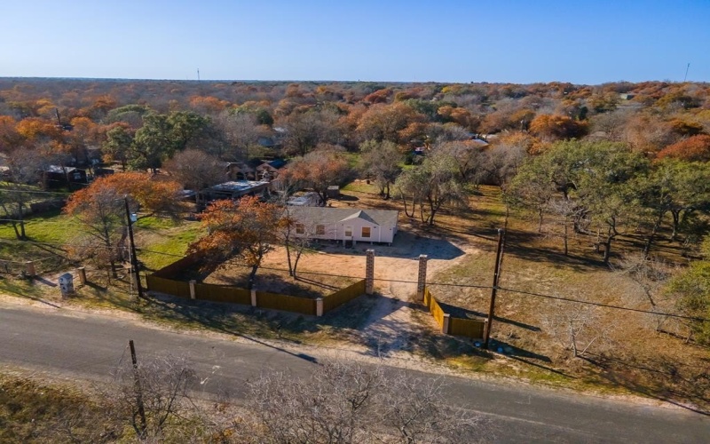23307 Hickory Shadow, Elmendorf, TX 78112, 3 Bedrooms Bedrooms, ,2 BathroomsBathrooms,Residential,For Sale,23307 Hickory Shadow,0,122602
