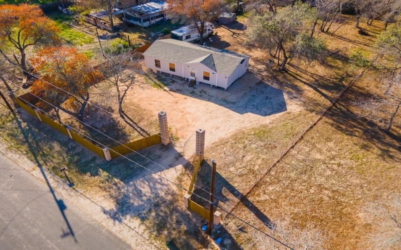 23307 Hickory Shadow, Elmendorf, TX 78112, 3 Bedrooms Bedrooms, ,2 BathroomsBathrooms,Residential,For Sale,23307 Hickory Shadow,0,122602