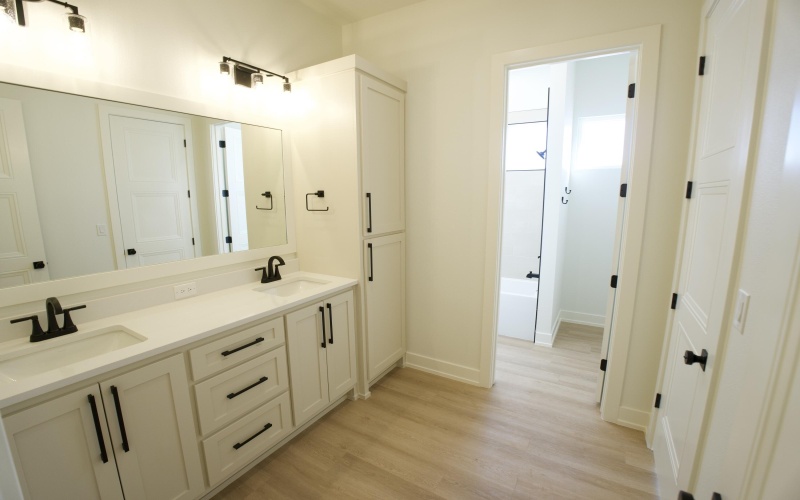 13806 Utica Avenue, Lubbock, TX 79424, 4 Bedrooms Bedrooms, ,3 BathroomsBathrooms,Residential,For Sale,13806 Utica Avenue,0,202602559