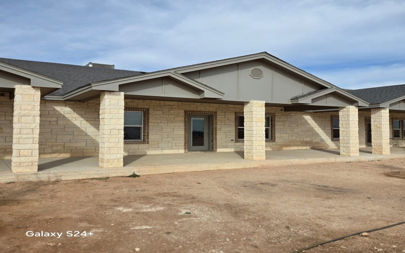 6615 E County Rd 61 unit: 101, 102, Midland, TX 79705, 2 Habitaciones Habitaciones , ,2 BañosBaños,Residential,En Venta,6615 E County Rd 61 unit: 101,102,0,50087272