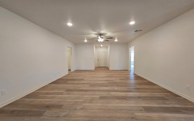 1333 Hogback Way, Midland, TX 79705, 3 Bedrooms Bedrooms, ,2 BathroomsBathrooms,Residential,For Sale,1333 Hogback Way,0,50087582