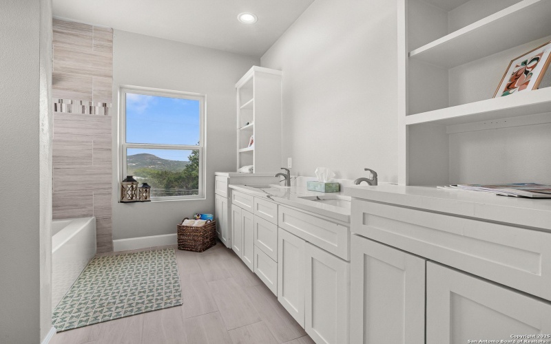 408 canyon circle, Canyon Lake, TX 78133, 3 Bedrooms Bedrooms, ,3 BathroomsBathrooms,Residential,For Sale,408 canyon circle,0,1863387