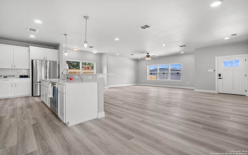 408 canyon circle, Canyon Lake, TX 78133, 3 Bedrooms Bedrooms, ,3 BathroomsBathrooms,Residential,For Sale,408 canyon circle,0,1863387