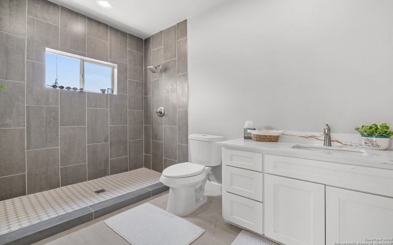 408 canyon circle, Canyon Lake, TX 78133, 3 Bedrooms Bedrooms, ,3 BathroomsBathrooms,Residential,For Sale,408 canyon circle,0,1863387