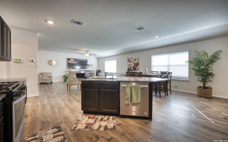 6827 Kingsley Edge, San Antonio, TX 78252, 4 Habitaciones Habitaciones , ,2 BañosBaños,Residential,En Venta,6827 Kingsley Edge,0,1944268