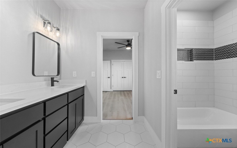 1126 Holden Loop, Copperas Cove, TX 76522, 4 Habitaciones Habitaciones , ,3 BañosBaños,Residential,En Venta,1126 Holden Loop,0,605671