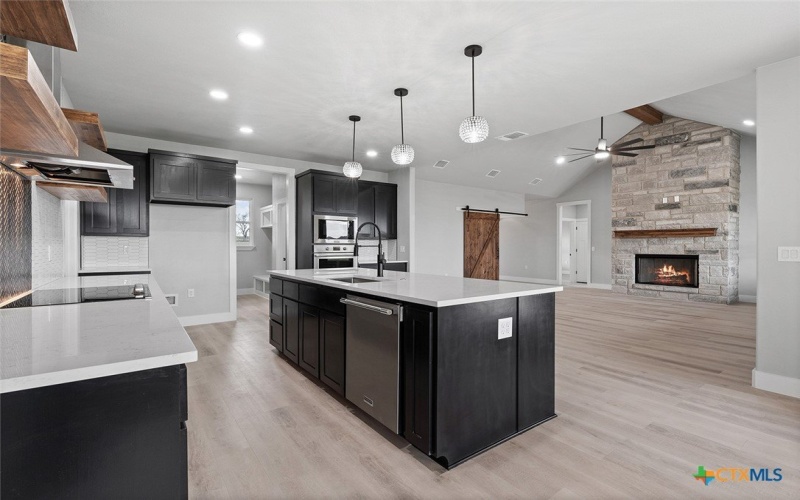 1126 Holden Loop, Copperas Cove, TX 76522, 4 Habitaciones Habitaciones , ,3 BañosBaños,Residential,En Venta,1126 Holden Loop,0,605671