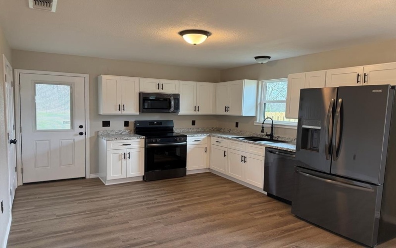 1804 Keltys, Lufkin, TX 75904, 4 Bedrooms Bedrooms, ,2 BathroomsBathrooms,Residential,For Sale,1804 Keltys,0,70010083