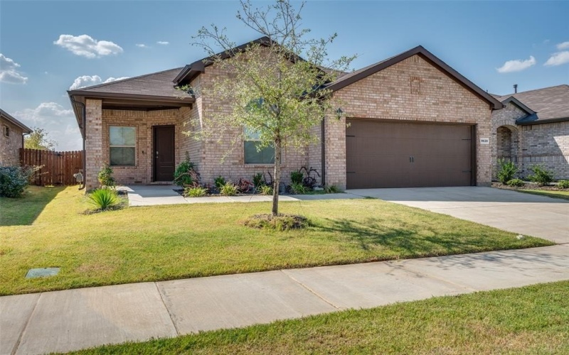 9628 Austin Hollow Road, Fort Worth, TX 76036, 4 Bedrooms Bedrooms, ,2 BathroomsBathrooms,Residential,For Sale,9628 Austin Hollow Road,0,21062567