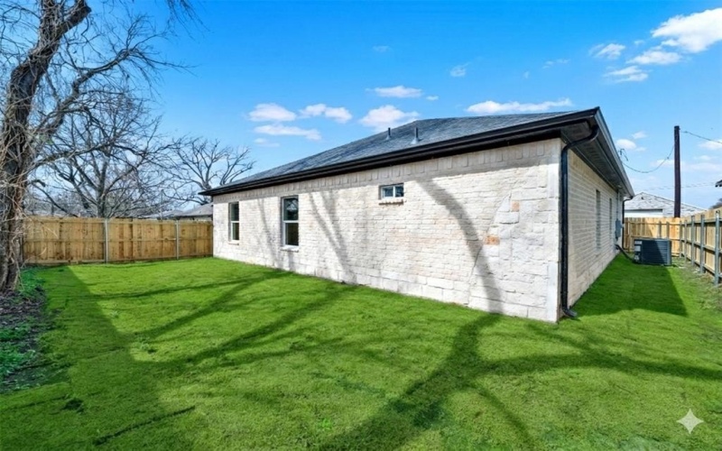 2821 Morse Street, Greenville, TX 75401, 3 Habitaciones Habitaciones , ,2 BañosBaños,Residential,En Venta,2821 Morse Street,0,21144349