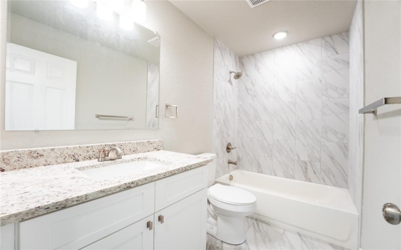 1020 Springview Lane, Mabank, TX 75147, 3 Habitaciones Habitaciones , ,2 BañosBaños,Residential,En Venta,1020 Springview Lane,0,21190234