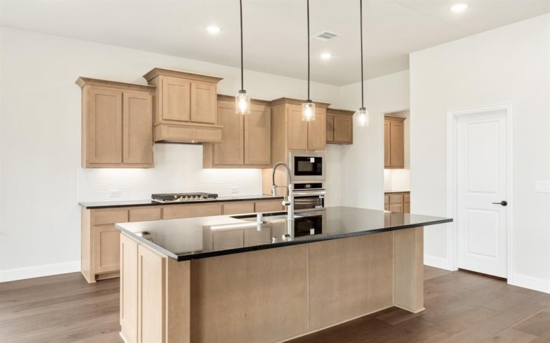 2125 Crosstimber Court, Aubrey, TX 76227, 4 Habitaciones Habitaciones , ,5 BañosBaños,Residential,En Venta,2125 Crosstimber Court,0,21190357