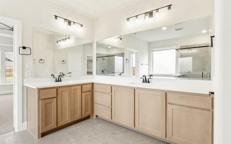 2125 Crosstimber Court, Aubrey, TX 76227, 4 Habitaciones Habitaciones , ,5 BañosBaños,Residential,En Venta,2125 Crosstimber Court,0,21190357