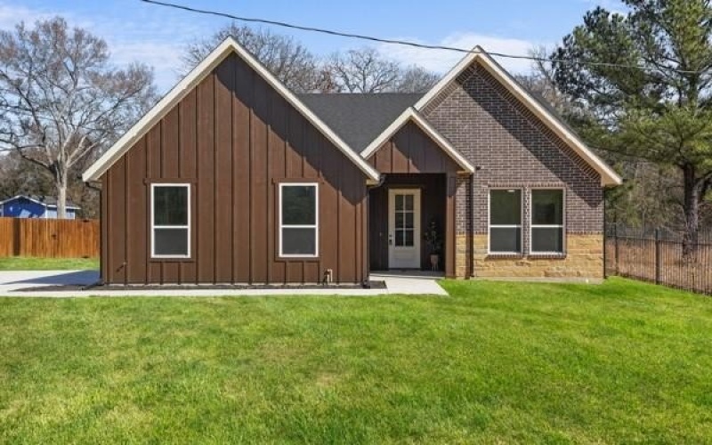 508 Luzon Street, Tool, TX 75143, 4 Habitaciones Habitaciones , ,2 BañosBaños,Residential,En Venta,508 Luzon Street,0,21190431