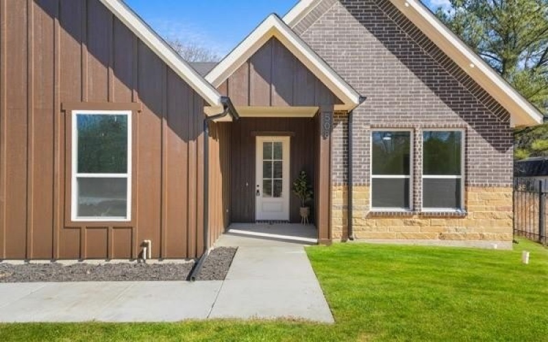 508 Luzon Street, Tool, TX 75143, 4 Habitaciones Habitaciones , ,2 BañosBaños,Residential,En Venta,508 Luzon Street,0,21190431