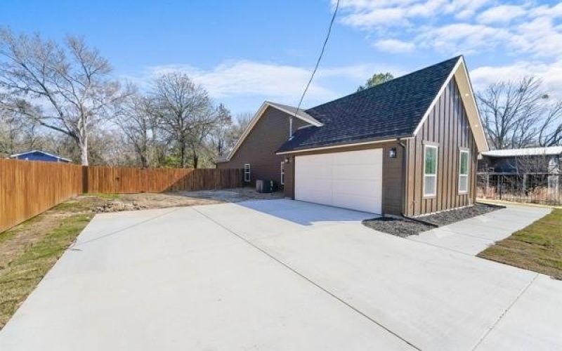 508 Luzon Street, Tool, TX 75143, 4 Habitaciones Habitaciones , ,2 BañosBaños,Residential,En Venta,508 Luzon Street,0,21190431