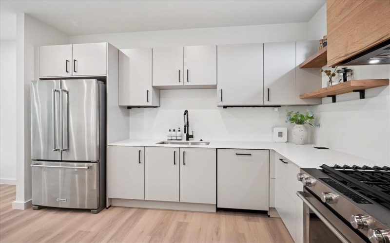 4534 Lake Avenue #102, Dallas, TX 75219, 3 Habitaciones Habitaciones , ,3 BañosBaños,Residential,En Venta,4534 Lake Avenue,0,21190864