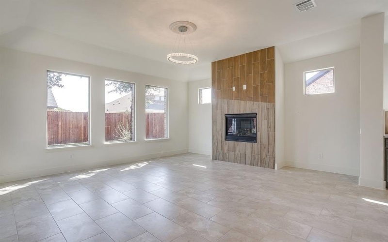 928 Arkan Lane, Fort Worth, TX 76120, 4 Habitaciones Habitaciones , ,3 BañosBaños,Residential,En Venta,928 Arkan Lane,0,21190867