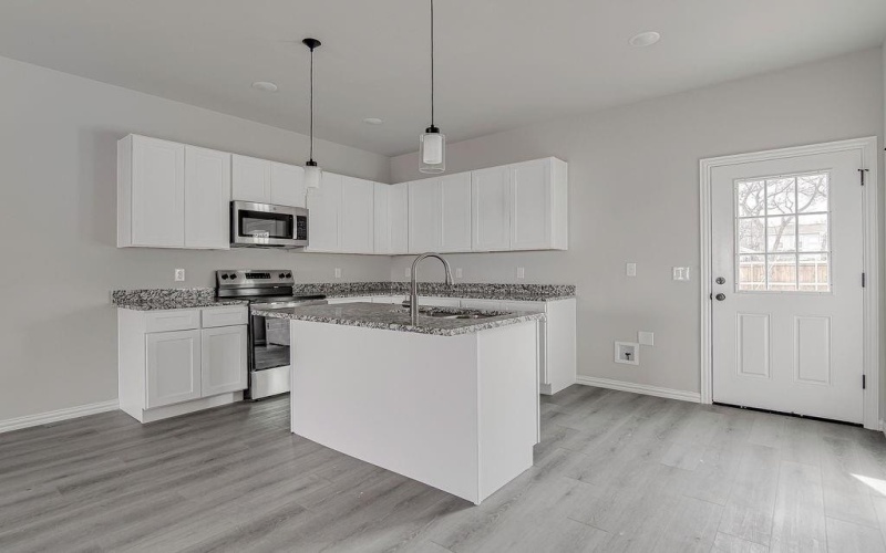 1136 E Broadway Avenue, Fort Worth, TX 76104, 6 Habitaciones Habitaciones , ,5 BañosBaños,Residential Multi Family,En Venta,1136 E Broadway Avenue,0,21191006