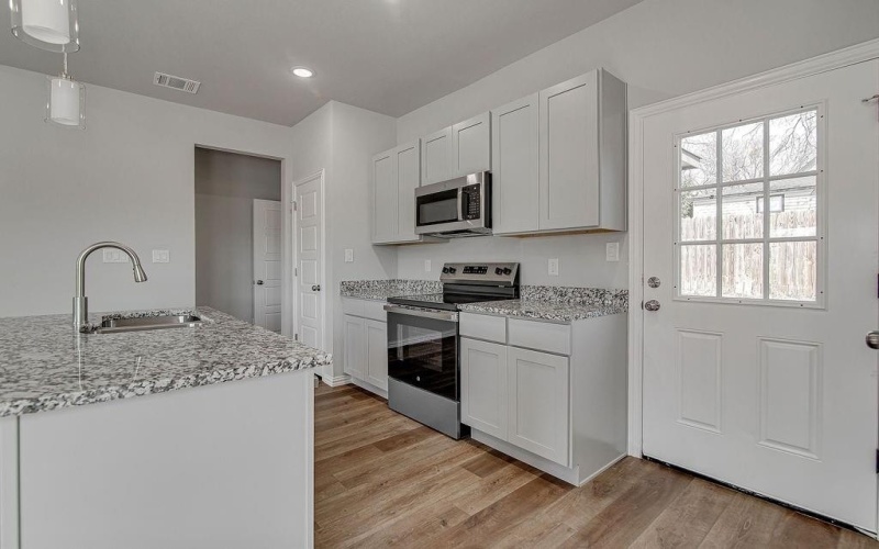 1649 E Terrell Avenue, Fort Worth, TX 76104, 3 Bedrooms Bedrooms, ,2 BathroomsBathrooms,Residential,For Sale,1649 E Terrell Avenue,0,21191012