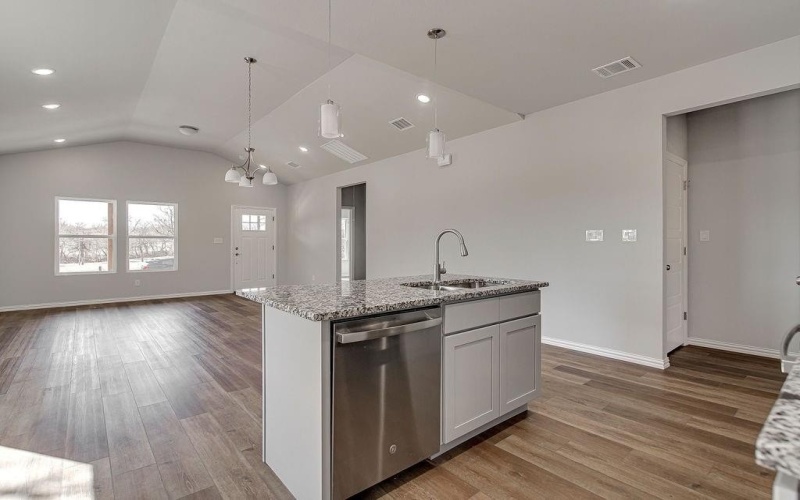 1649 E Terrell Avenue, Fort Worth, TX 76104, 3 Bedrooms Bedrooms, ,2 BathroomsBathrooms,Residential,For Sale,1649 E Terrell Avenue,0,21191012