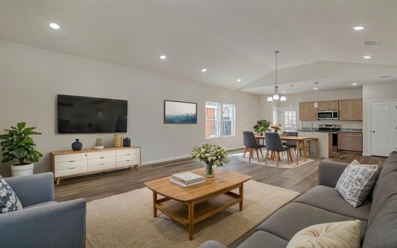 1649 E Terrell Avenue, Fort Worth, TX 76104, 3 Bedrooms Bedrooms, ,2 BathroomsBathrooms,Residential,For Sale,1649 E Terrell Avenue,0,21191012