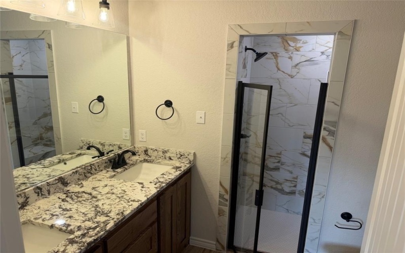 6012 Piper Anne Street, Azle, TX 76020, 3 Bedrooms Bedrooms, ,2 BathroomsBathrooms,Residential,For Sale,6012 Piper Anne Street,0,21191279