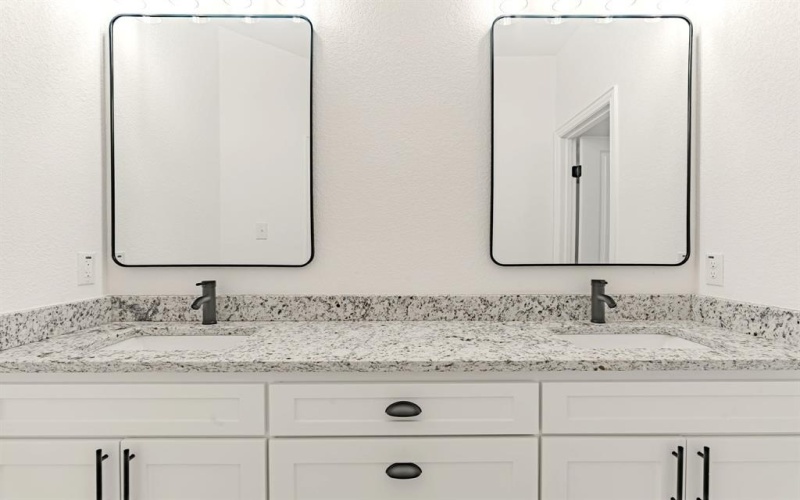 5420 Van Horn Drive, Granbury, TX 76048, 4 Bedrooms Bedrooms, ,2 BathroomsBathrooms,Residential,For Sale,5420 Van Horn Drive,0,21191301