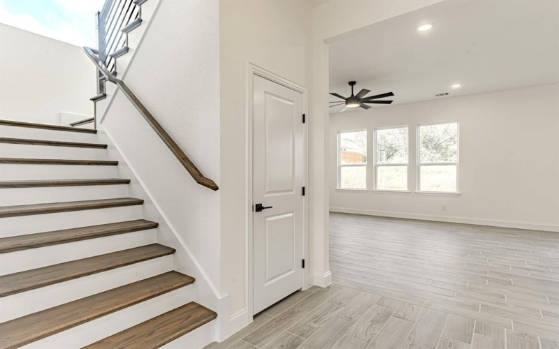 5420 Van Horn Drive, Granbury, TX 76048, 4 Bedrooms Bedrooms, ,2 BathroomsBathrooms,Residential,For Sale,5420 Van Horn Drive,0,21191301