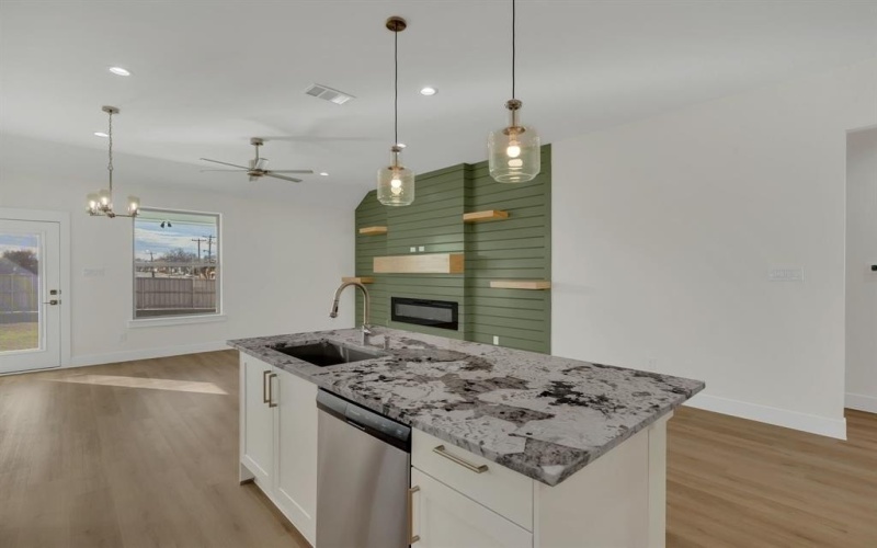 217 Alice Court, Grand Prairie, TX 75051, 3 Bedrooms Bedrooms, ,2 BathroomsBathrooms,Residential,For Sale,217 Alice Court,0,21191366