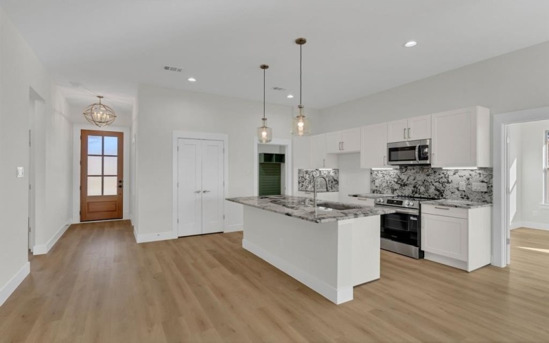 217 Alice Court, Grand Prairie, TX 75051, 3 Bedrooms Bedrooms, ,2 BathroomsBathrooms,Residential,For Sale,217 Alice Court,0,21191366