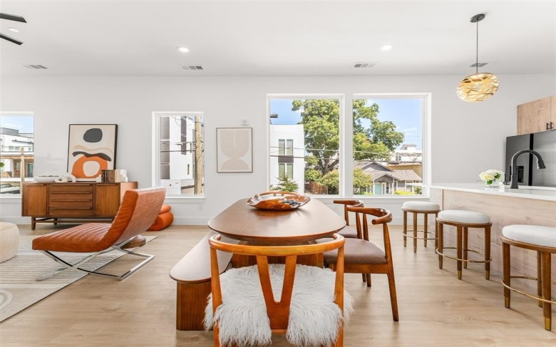 2015 N Prairie Avenue #102, Dallas, TX 75204, 2 Bedrooms Bedrooms, ,2 BathroomsBathrooms,Residential,For Sale,2015 N Prairie Avenue,0,21191514