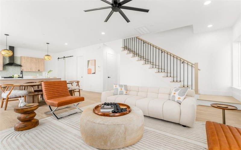 2015 N Prairie Avenue #102, Dallas, TX 75204, 2 Bedrooms Bedrooms, ,2 BathroomsBathrooms,Residential,For Sale,2015 N Prairie Avenue,0,21191514