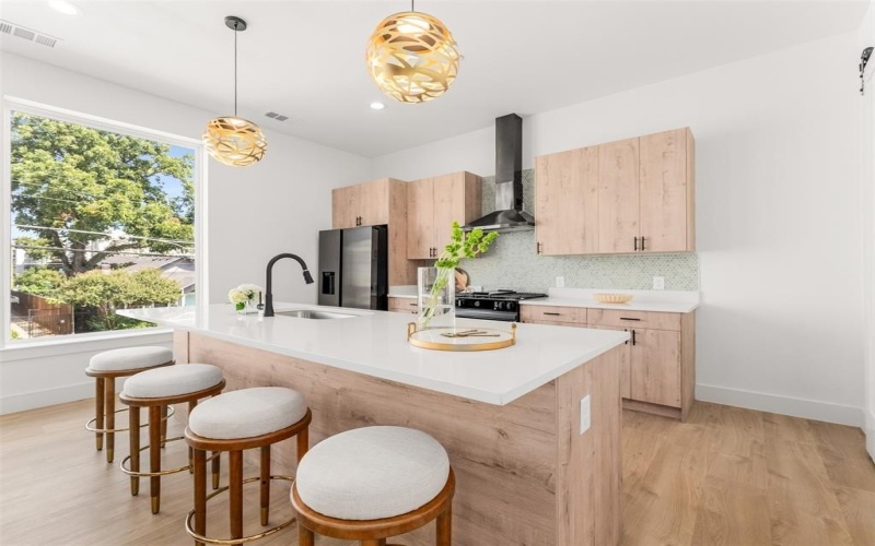 2015 N Prairie Avenue #102, Dallas, TX 75204, 2 Bedrooms Bedrooms, ,2 BathroomsBathrooms,Residential,For Sale,2015 N Prairie Avenue,0,21191514