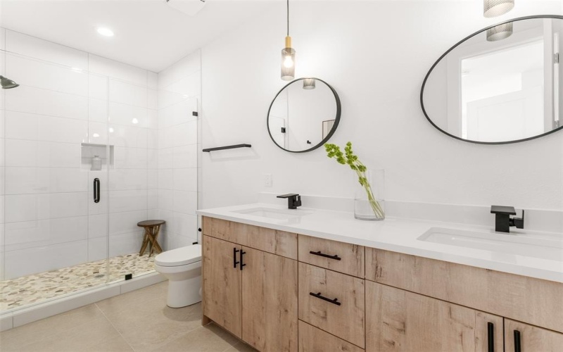 2015 N Prairie Avenue #107, Dallas, TX 75204, 2 Bedrooms Bedrooms, ,2 BathroomsBathrooms,Residential,For Sale,2015 N Prairie Avenue,0,21191541