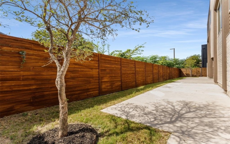 2015 N Prairie Avenue #107, Dallas, TX 75204, 2 Bedrooms Bedrooms, ,2 BathroomsBathrooms,Residential,For Sale,2015 N Prairie Avenue,0,21191541