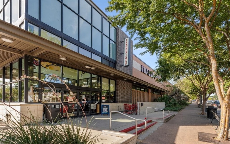 2015 N Prairie Avenue #107, Dallas, TX 75204, 2 Bedrooms Bedrooms, ,2 BathroomsBathrooms,Residential,For Sale,2015 N Prairie Avenue,0,21191541