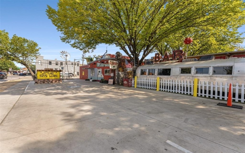 2015 N Prairie Avenue #107, Dallas, TX 75204, 2 Bedrooms Bedrooms, ,2 BathroomsBathrooms,Residential,For Sale,2015 N Prairie Avenue,0,21191541