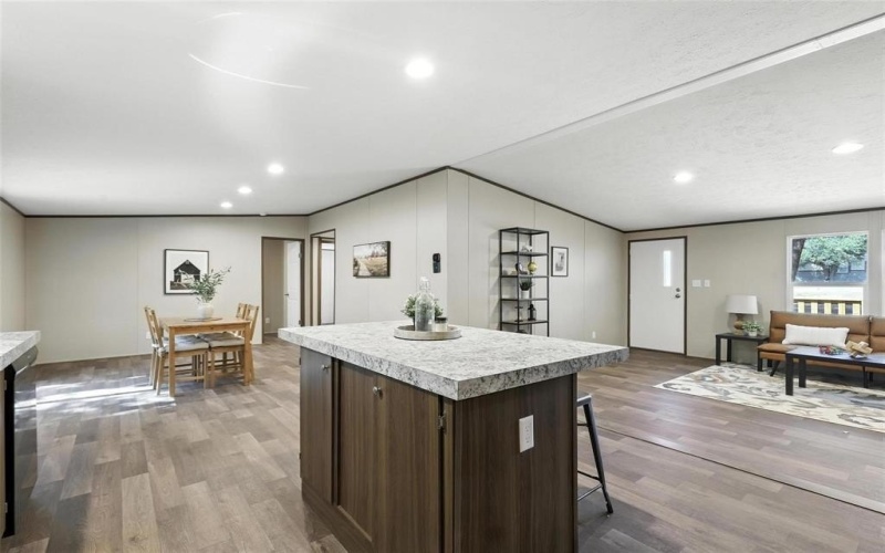 131 Kelly Court, Azle, TX 76020, 4 Bedrooms Bedrooms, ,2 BathroomsBathrooms,Residential,For Sale,131 Kelly Court,0,21191569