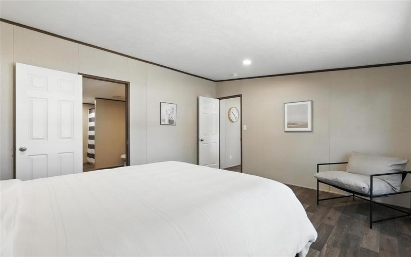 131 Kelly Court, Azle, TX 76020, 4 Bedrooms Bedrooms, ,2 BathroomsBathrooms,Residential,For Sale,131 Kelly Court,0,21191569