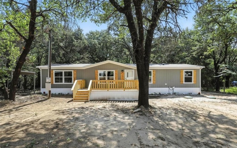 131 Kelly Court, Azle, TX 76020, 4 Bedrooms Bedrooms, ,2 BathroomsBathrooms,Residential,For Sale,131 Kelly Court,0,21191569