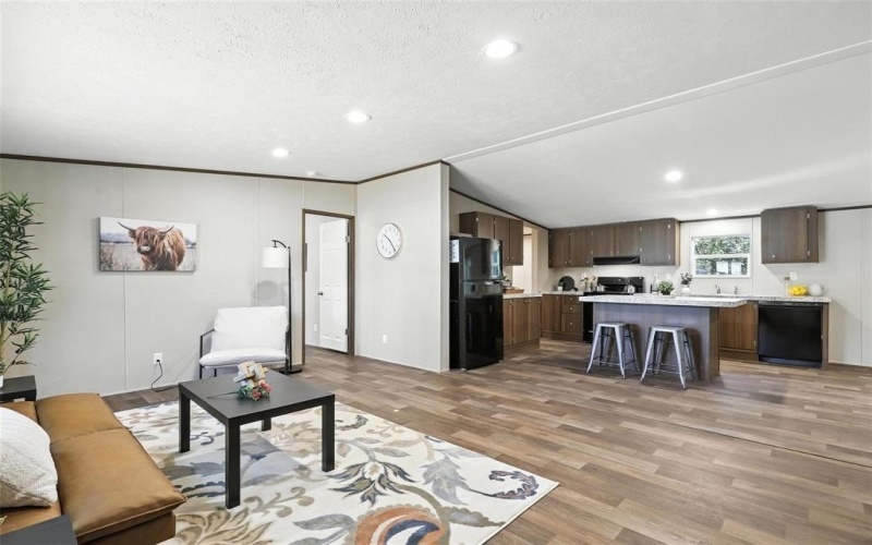 131 Kelly Court, Azle, TX 76020, 4 Bedrooms Bedrooms, ,2 BathroomsBathrooms,Residential,For Sale,131 Kelly Court,0,21191569