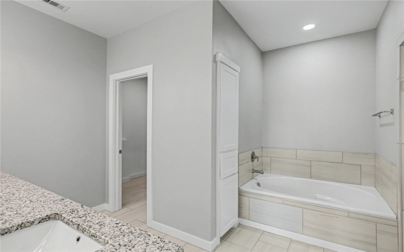 6865 Riesling Street, Corpus Christi, TX 78414, 4 Bedrooms Bedrooms, ,2 BathroomsBathrooms,Residential,For Sale,6865 Riesling Street,0,471692