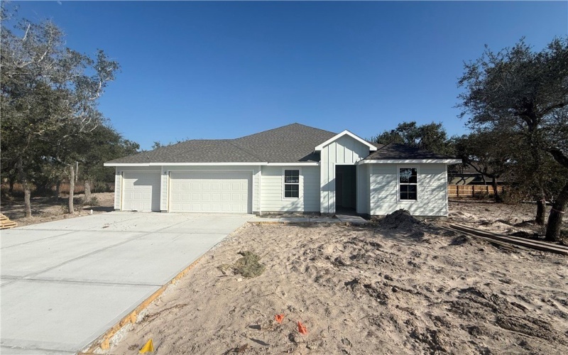 185 Kokomo Drive, Rockport, TX 78382, 4 Bedrooms Bedrooms, ,2 BathroomsBathrooms,Residential,For Sale,185 Kokomo Drive,0,472373
